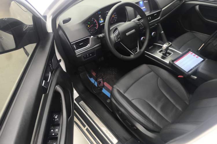 Used Haval H6 2018 Sport Edition 1.5T Automatic Two-Wheel Drive Elite Model China V Standard Driver Seat