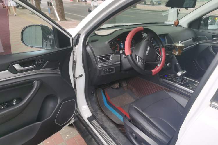 Used Haval H6 2018 Red-Label Sport Edition 1.5T Automatic Two-Wheel Drive Elite Model Driver Seat