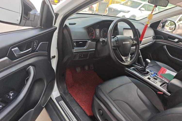 Used Haval H6 2018 Red-Label Sport Version 1.5T Manual Two-Wheel Drive Elite Model Driver Seat