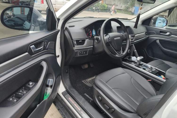 Used Haval H6 2018 Red-Label Sport Edition 1.5T Automatic Two-Wheel Drive Prestige Model Driver Seat