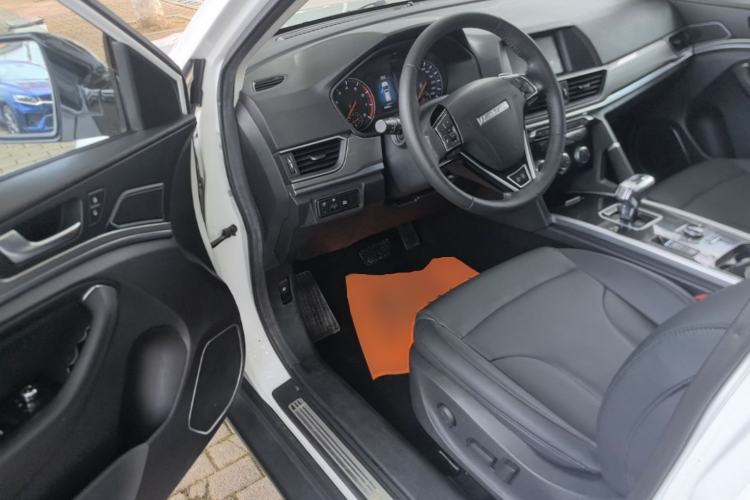 Used Haval H6 2018 Sport Edition 1.5T Automatic Two-Wheel Drive Elite Model China V Standard Driver Seat