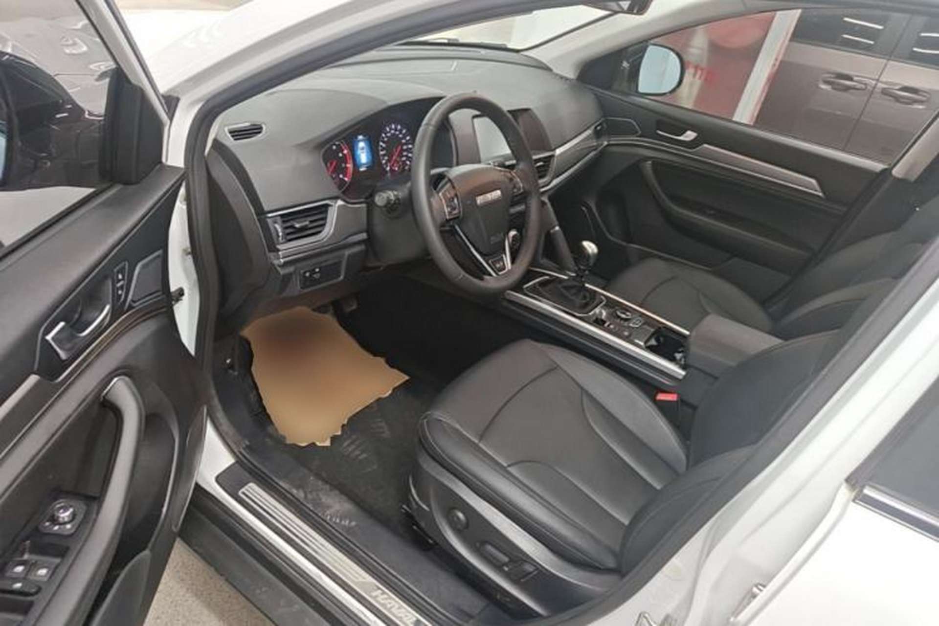 Used Haval H6 2018 Red-Label Sport Version 1.5T Manual Two-Wheel Drive Elite Model Driver Seat