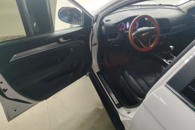 Used Haval H6 2018 Red-Label Sport Version 1.5T Manual Two-Wheel Drive Elite Model Driver Seat