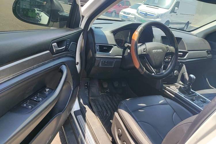 Used Haval H6 2018 Red-Label Sport Version 1.5T Manual Two-Wheel Drive Elite Model Driver Seat