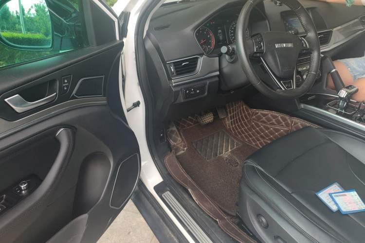 Used Haval H6 2018 Sport Edition 1.5T Automatic Two-Wheel Drive Elite Model China V Standard Driver Seat