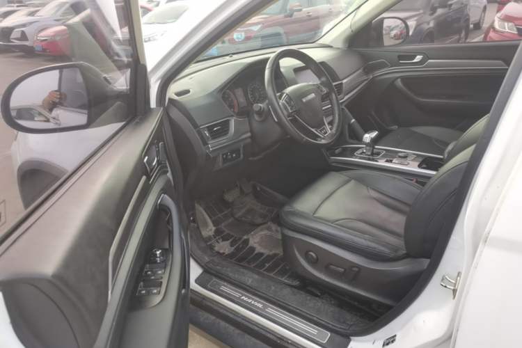 Used Haval H6 2018 Sport Edition 1.5T Automatic Two-Wheel Drive Prestige Model China V Standard Driver Seat