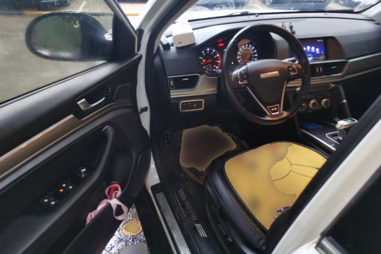 Used Haval H6 2018 Sport Edition 1.5T Automatic Two-Wheel Drive Elite Model China V Standard Driver Seat