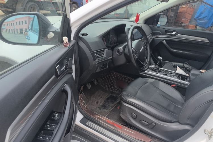 Used Haval H6 2018 Red-Label Sport Version 1.5T Manual Two-Wheel Drive Elite Model Driver Seat