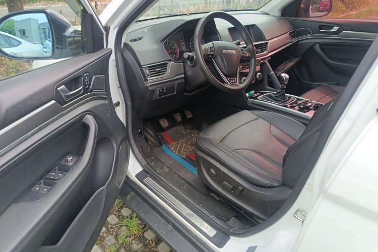 Used Haval H6 2018 Blue Label Sport Edition 1.5T Manual Two-Wheel Drive Elite Model Driver Seat