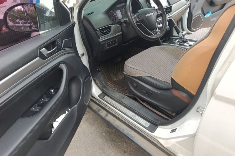 Used Haval H6 2018 Sport Edition 1.5T Automatic Two-Wheel Drive Elite Model China V Standard Driver Seat