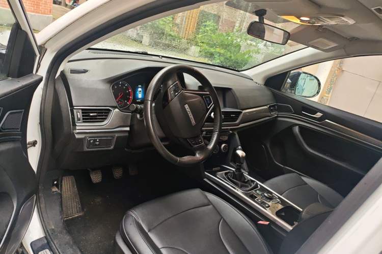 Used Haval H6 2018 Blue Label Sport Edition 1.5T Manual Two-Wheel Drive Elite Model Driver Seat