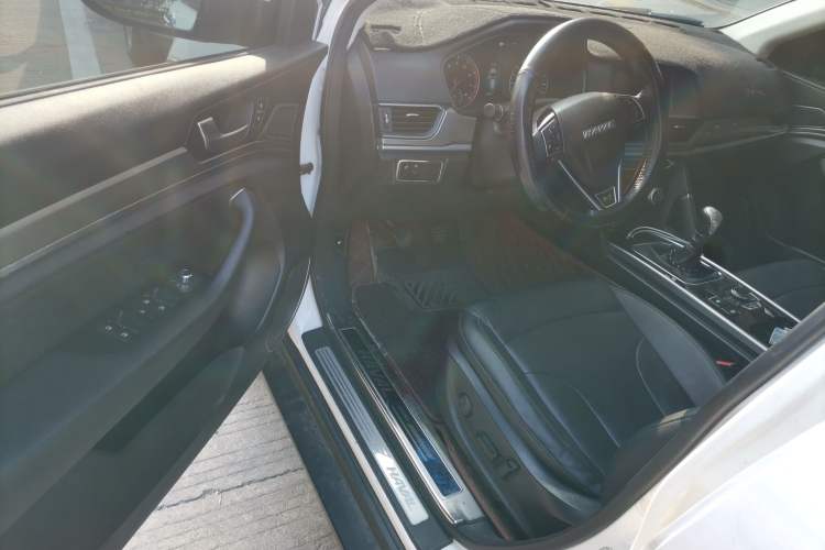 Used Haval H6 2018 Red-Label Sport Version 1.5T Manual Two-Wheel Drive Elite Model Driver Seat