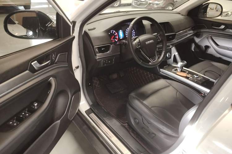 Used Haval H6 2018 Sport Edition 1.5T Automatic Two-Wheel Drive Elite Model China V Standard Driver Seat