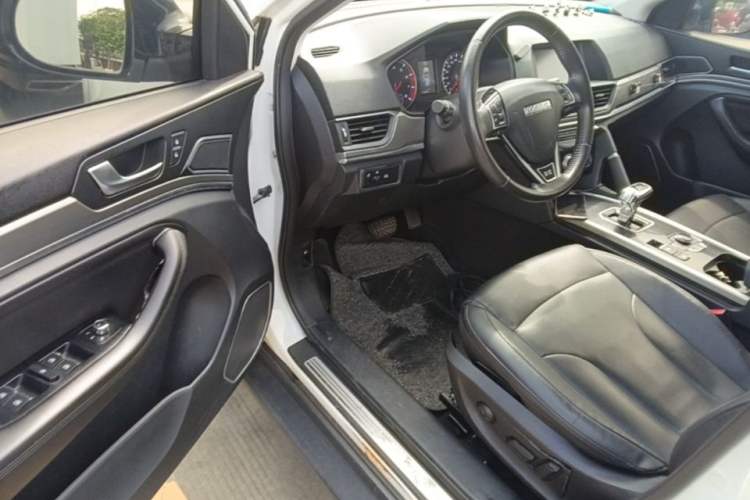 Used Haval H6 2018 Blue Label Sport Edition 1.5T Automatic Two-Wheel Drive Elite Model Driver Seat