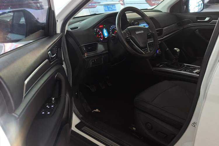 Used Haval H6 2018 Blue Label Sport Edition 1.5T Manual Two-Wheel Drive Elite Model Driver Seat