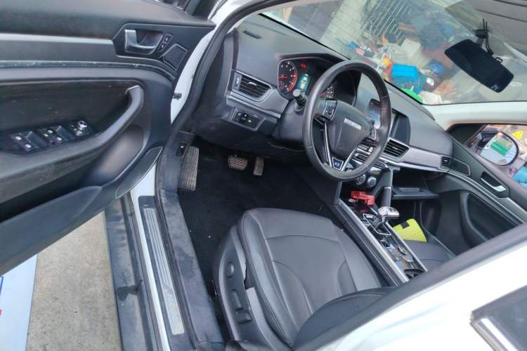 Used Haval H6 2018 Blue Label Sport Edition 1.5T Automatic Two-Wheel Drive Elite Model Driver Seat
