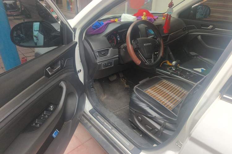 Used Haval H6 2018 Red-Label Sport Edition 1.5T Automatic Two-Wheel Drive Prestige Model Driver Seat