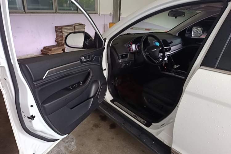 Used Haval H6 2018 Red-Label Sport Edition 1.5T Automatic Two-Wheel Drive Elite Model Driver Seat