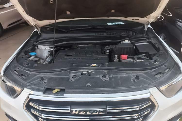 Used Haval H6 2018 Sport Edition 1.5T Automatic Two-Wheel Drive Elite Model China V Standard Engine Bay