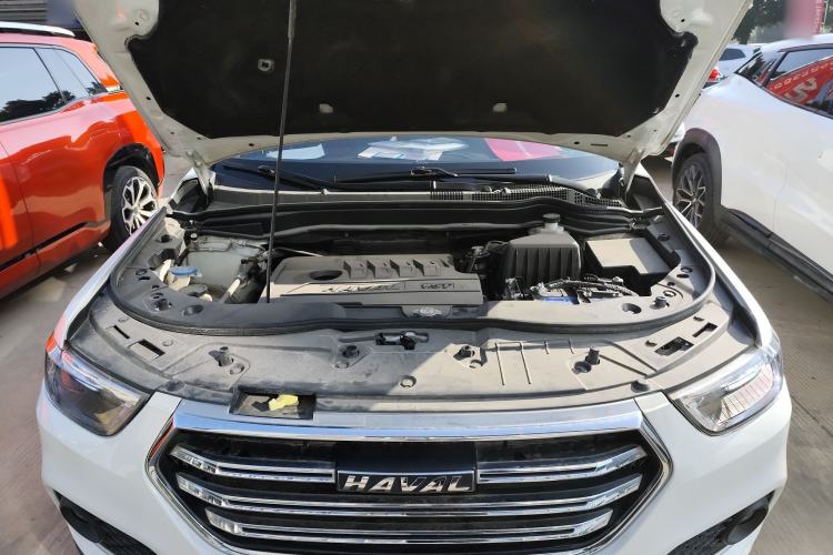 Used Haval H6 2018 Sport Edition 1.5T Automatic Two-Wheel Drive Elite Model China V Standard Engine Bay