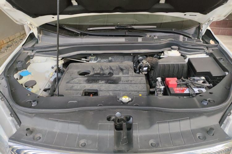 Used Haval H6 2018 Sport Edition 1.5T Automatic Two-Wheel Drive Elite Model China V Standard Engine Bay