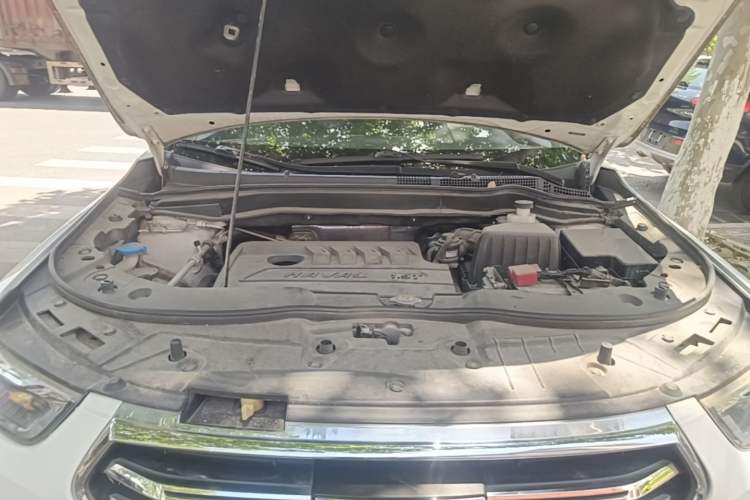 Used Haval H6 2018 Sport Edition 1.5T Automatic Two-Wheel Drive Elite Model China V Standard Engine Bay
