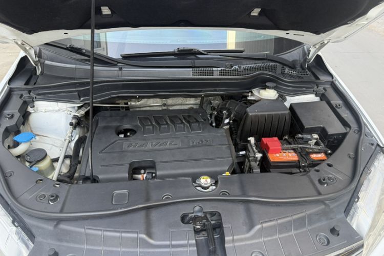 Used Haval H6 2018 Sport Edition 1.5T Automatic Two-Wheel Drive Elite Model China V Standard Engine Bay