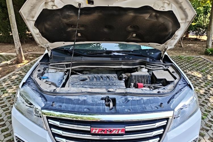 Used Haval H6 2018 Red-Label Sport Version 1.5T Manual Two-Wheel Drive Elite Model Engine Bay
