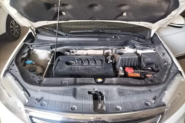 Used Haval H6 2018 Sport Edition 1.5T Manual Two-Wheel Drive Elite Model China V Standard Engine Bay