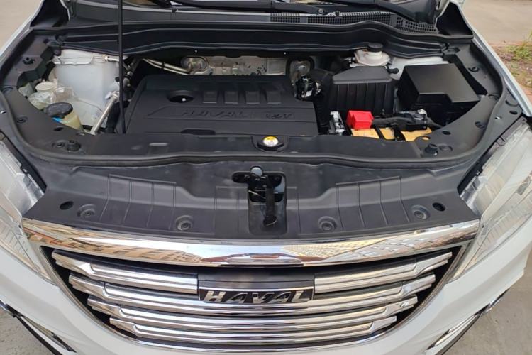 Used Haval H6 2018 Sport Edition 1.5T Manual Two-Wheel Drive Elite Model China V Standard Engine Bay