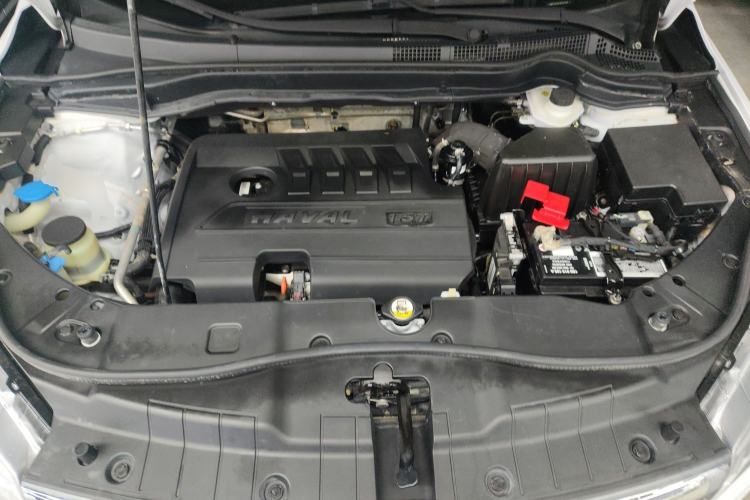 Used Haval H6 2018 Red-Label Sport Version 1.5T Manual Two-Wheel Drive Elite Model Engine Bay