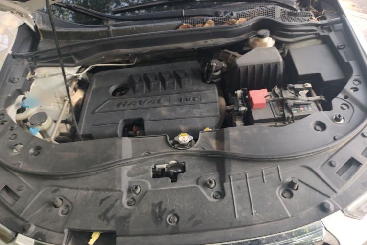 Used Haval H6 2018 Sport Edition 1.5T Automatic Two-Wheel Drive Elite Model China V Standard Engine Bay