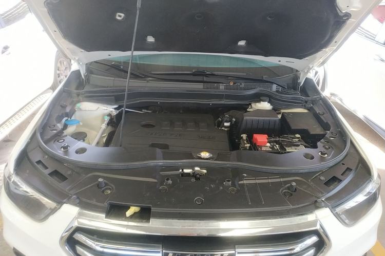 Used Haval H6 2018 Sport Edition 1.5T Automatic Two-Wheel Drive Elite Model China V Standard Engine Bay