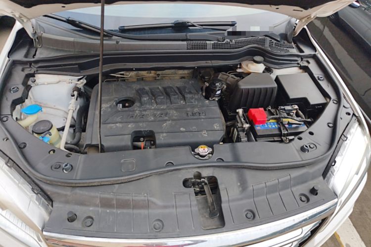 Used Haval H6 2018 Sport Edition 1.5T Automatic Two-Wheel Drive Elite Model China V Standard Engine Bay