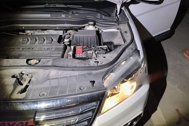 Used Haval H6 2018 Red-Label Sport Edition 1.5T Automatic Two-Wheel Drive Prestige Model Engine Bay Left