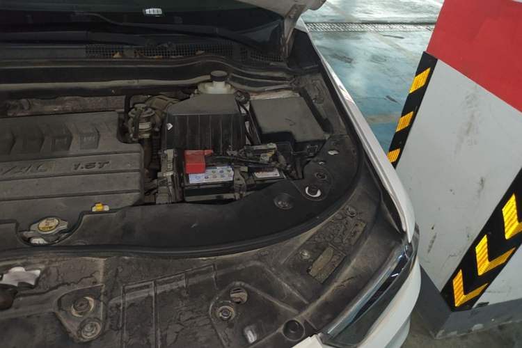 Used Haval H6 2018 Blue Label Sport Edition 1.5T Automatic Two-Wheel Drive Elite Model Engine Bay Left