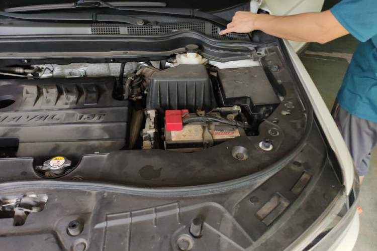 Used Haval H6 2018 Blue Label Sport Edition 1.5T Automatic Two-Wheel Drive Elite Model Engine Bay Left
