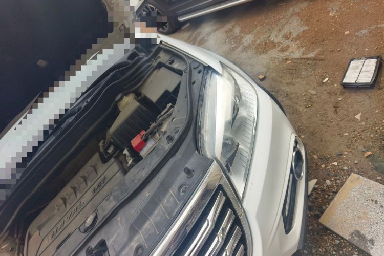 Used Haval H6 2018 Red-Label Sport Version 1.5T Manual Two-Wheel Drive Elite Model Engine Bay Left