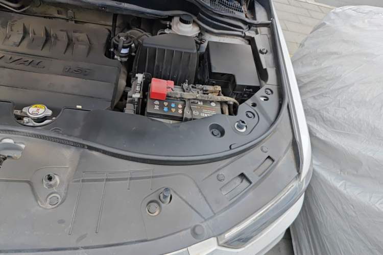 Used Haval H6 2018 Blue Label Sport Edition 1.5T Manual Two-Wheel Drive Elite Model Engine Bay Left