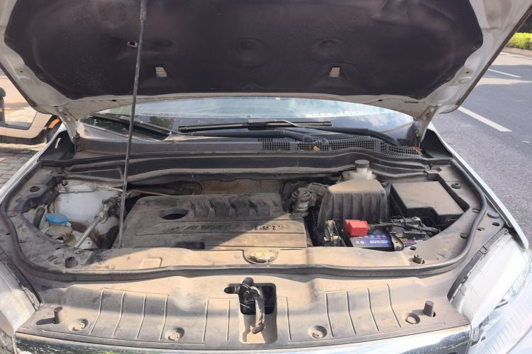 Used Haval H6 2018 Sport Edition 1.5T Automatic Two-Wheel Drive Elite Model China V Standard Engine Bay