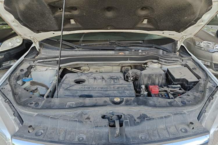Used Haval H6 2018 Red-Label Sport Version 1.5T Manual Two-Wheel Drive Elite Model Engine Bay