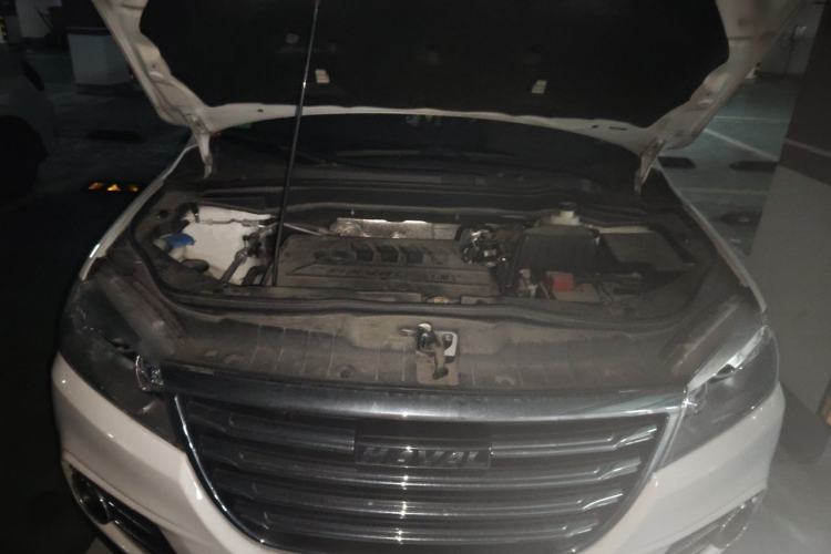 Used Haval H6 2018 Sport Edition 1.5T Automatic Two-Wheel Drive Elite Model China V Standard Engine Bay