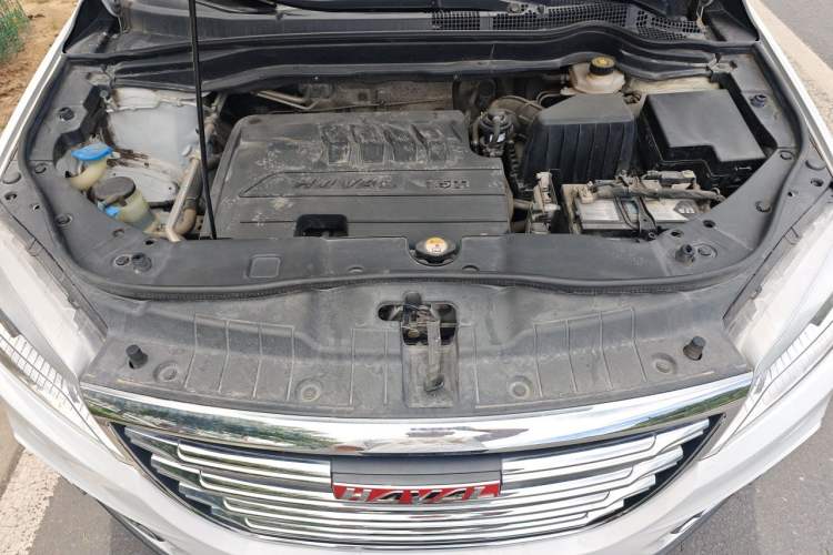 Used Haval H6 2018 Red-Label Sport Version 1.5T Manual Two-Wheel Drive Elite Model Engine Bay