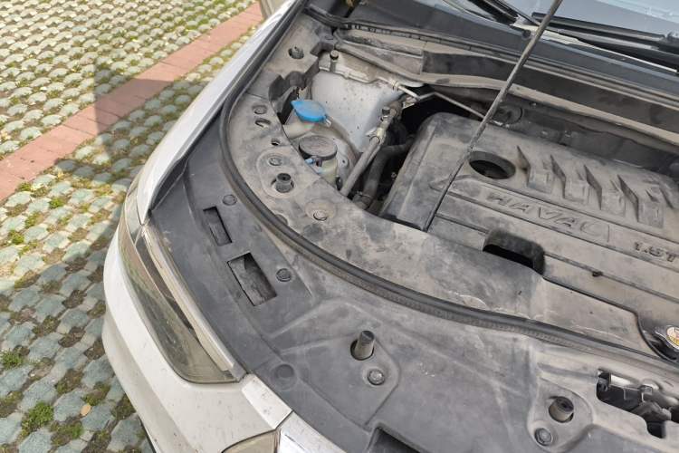 Used Haval H6 2018 Blue Label Sport Edition 1.5T Automatic Two-Wheel Drive Elite Model Engine Bay Right