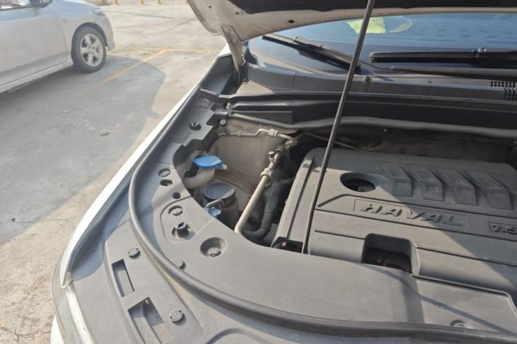 Used Haval H6 2018 Blue Label Sport Edition 1.5T Automatic Two-Wheel Drive Elite Model Engine Bay Right