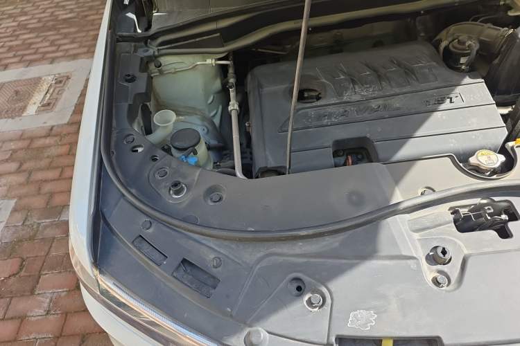 Used Haval H6 2018 Blue Label Sport Edition 1.5T Manual Two-Wheel Drive Elite Model Engine Bay Right