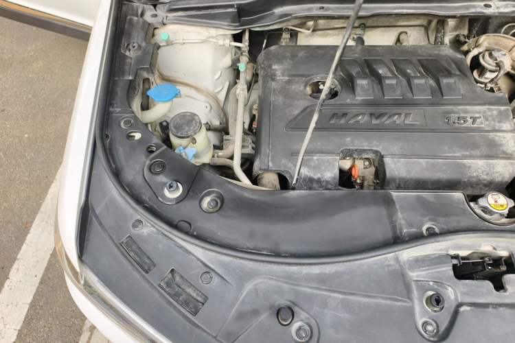 Used Haval H6 2018 Sport Edition 1.5T Manual Two-Wheel Drive Elite Model China V Standard Engine Bay Right