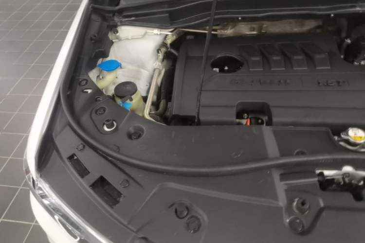 Used Haval H6 2018 Blue Label Sport Edition 1.5T Automatic Two-Wheel Drive Elite Model Engine Bay Right