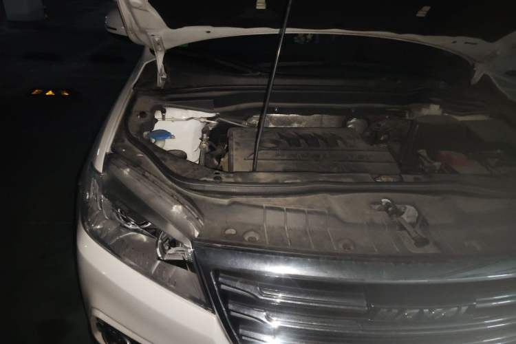 Used Haval H6 2018 Sport Edition 1.5T Automatic Two-Wheel Drive Elite Model China V Standard Engine Bay Right