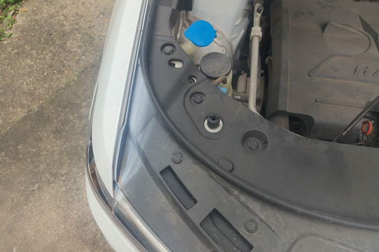 Used Haval H6 2018 Blue Label Sport Edition 1.5T Automatic Two-Wheel Drive Elite Model Engine Bay Right
